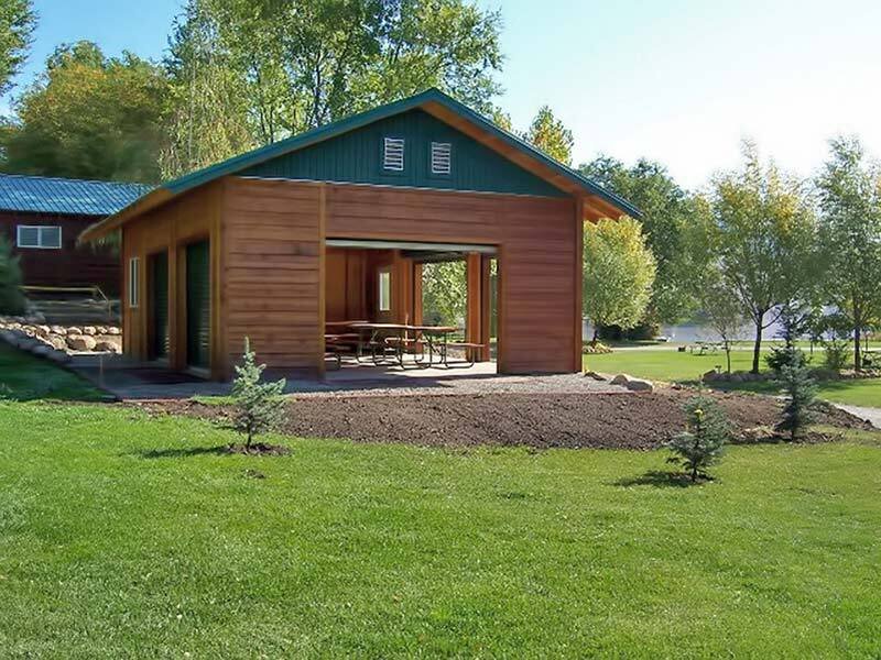 LAKEFRONT PERFECTION
