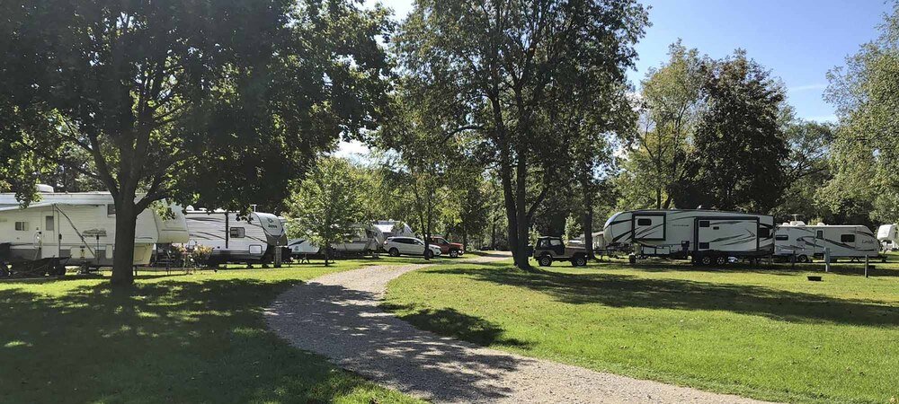 Serene 50 site park near ATV trails with 20 lakes within 20 minutes
