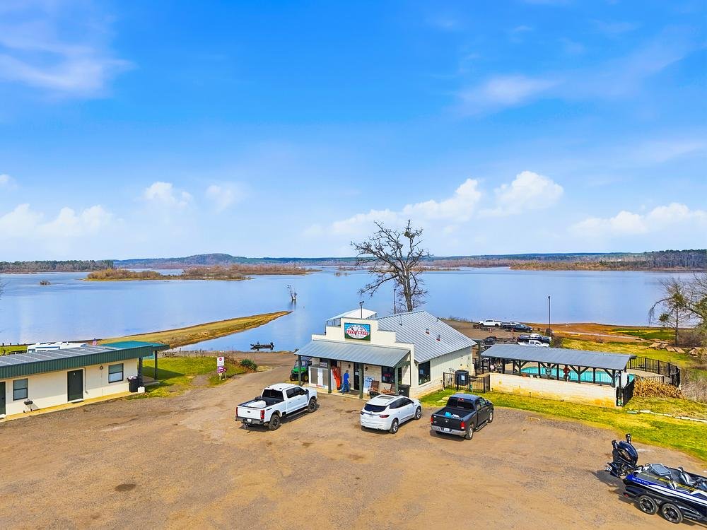 Lake O' Pines Marina and Rv Park